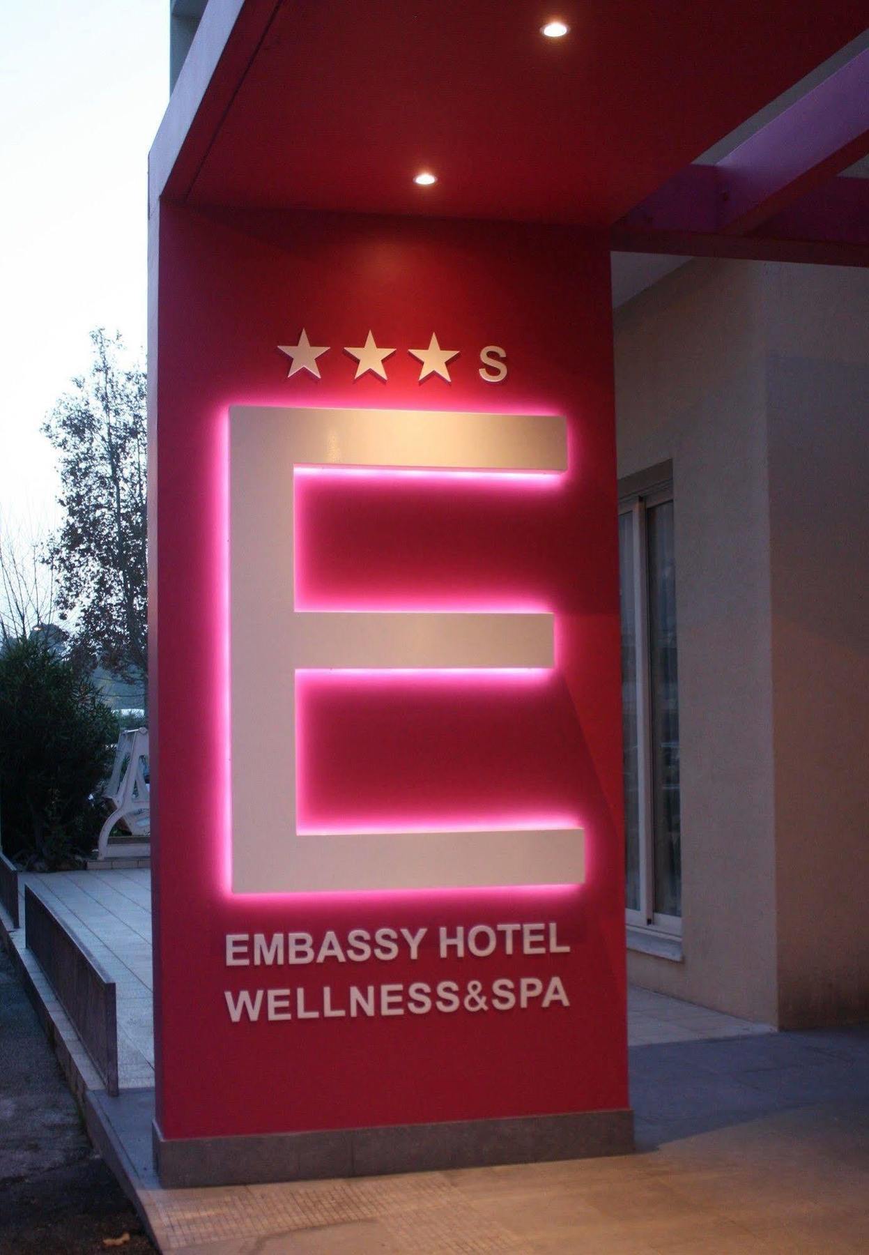 Embassy Hotel & Spa Κατόλικα Εξωτερικό φωτογραφία