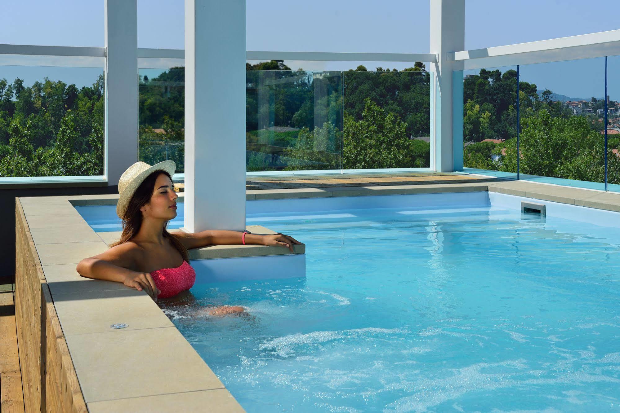 Embassy Hotel & Spa Κατόλικα Εξωτερικό φωτογραφία