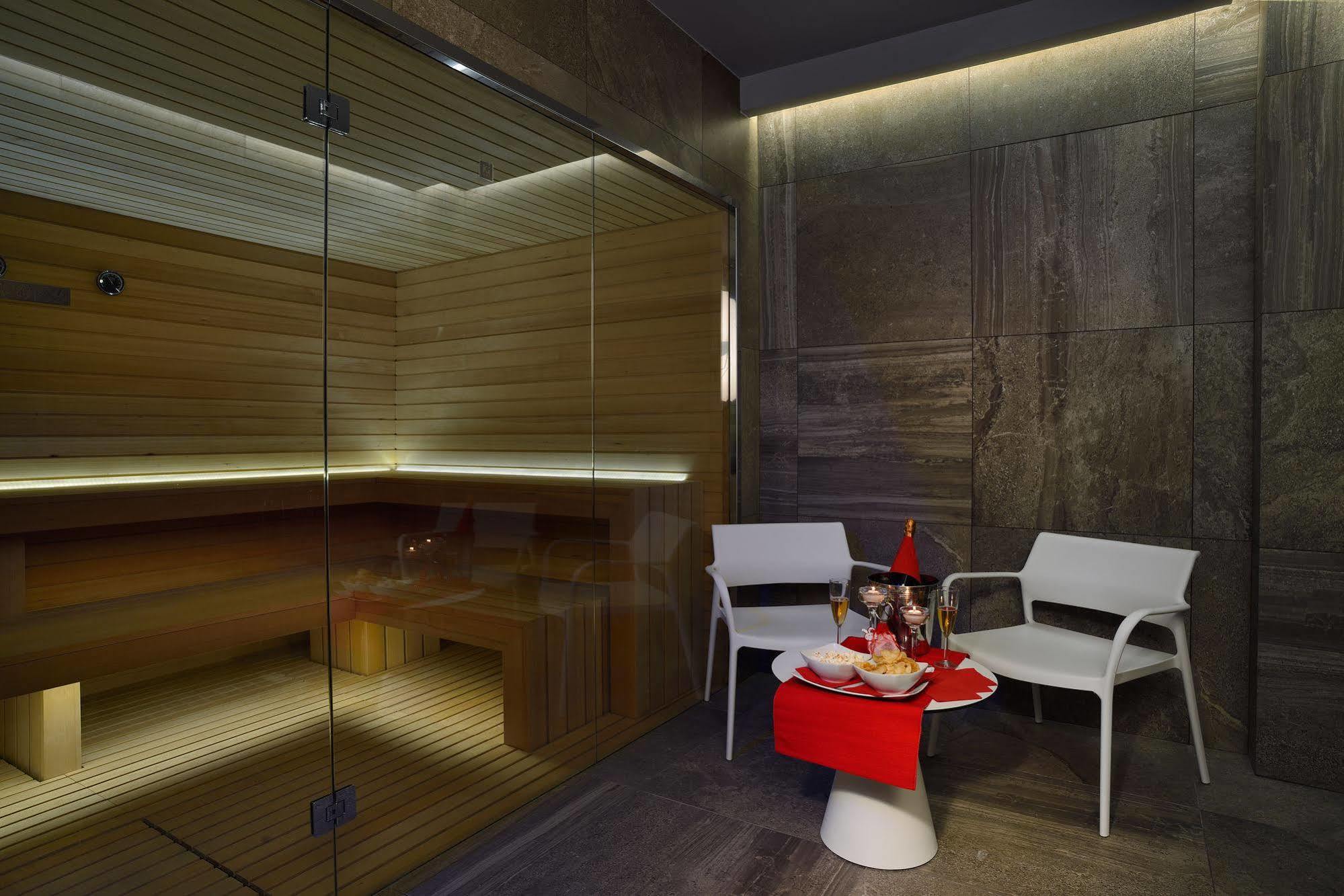 Embassy Hotel & Spa Κατόλικα Εξωτερικό φωτογραφία