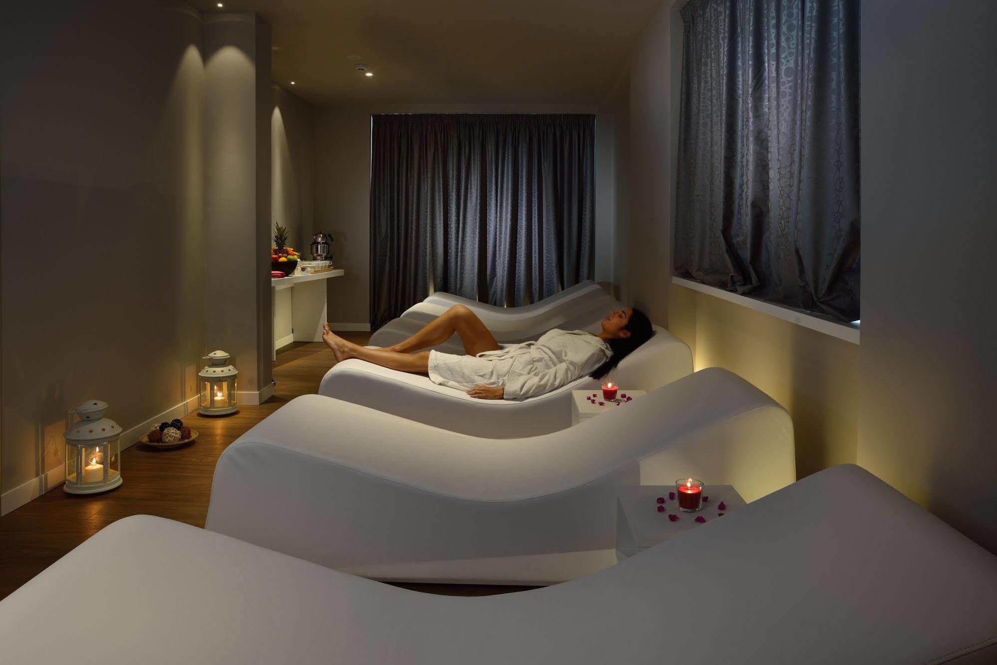 Embassy Hotel & Spa Κατόλικα Εξωτερικό φωτογραφία